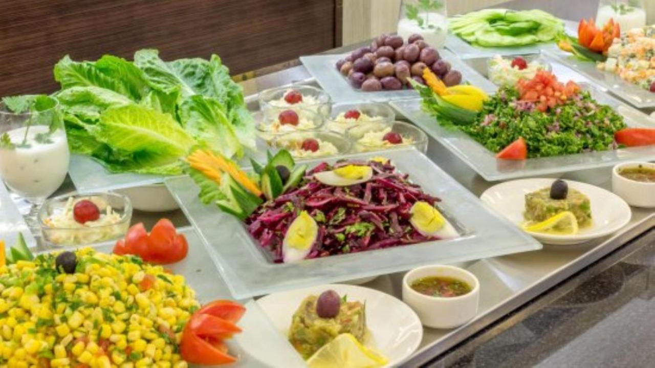 Holiday Inn Riyadh Izdihar By Ihg Exterior photo