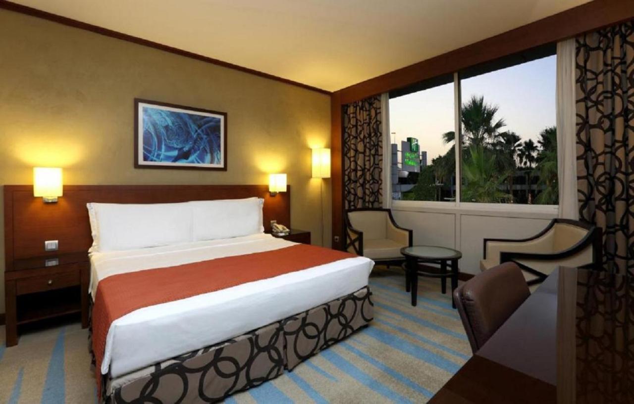 Holiday Inn Riyadh Izdihar By Ihg Exterior photo