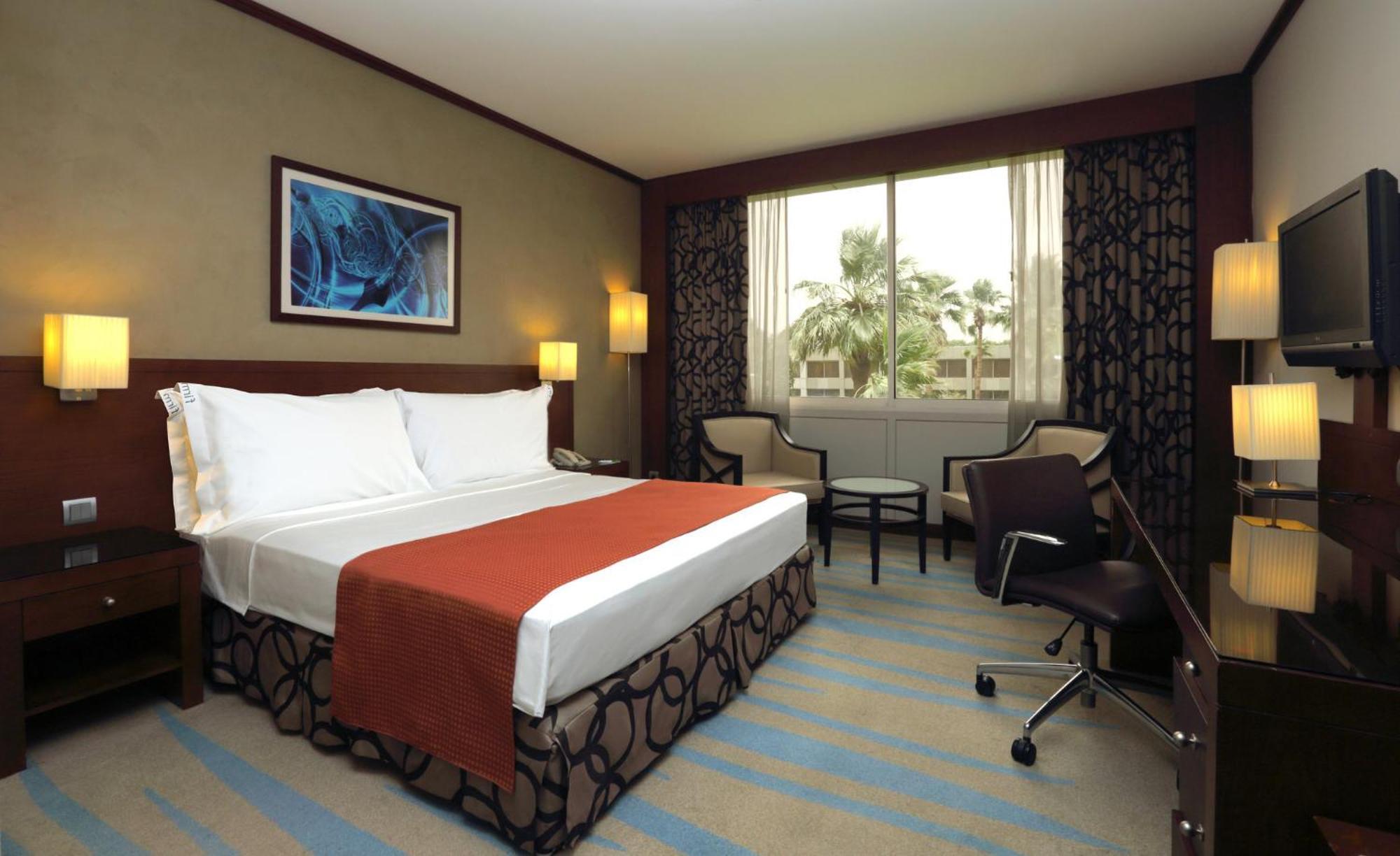 Holiday Inn Riyadh Izdihar By Ihg Exterior photo