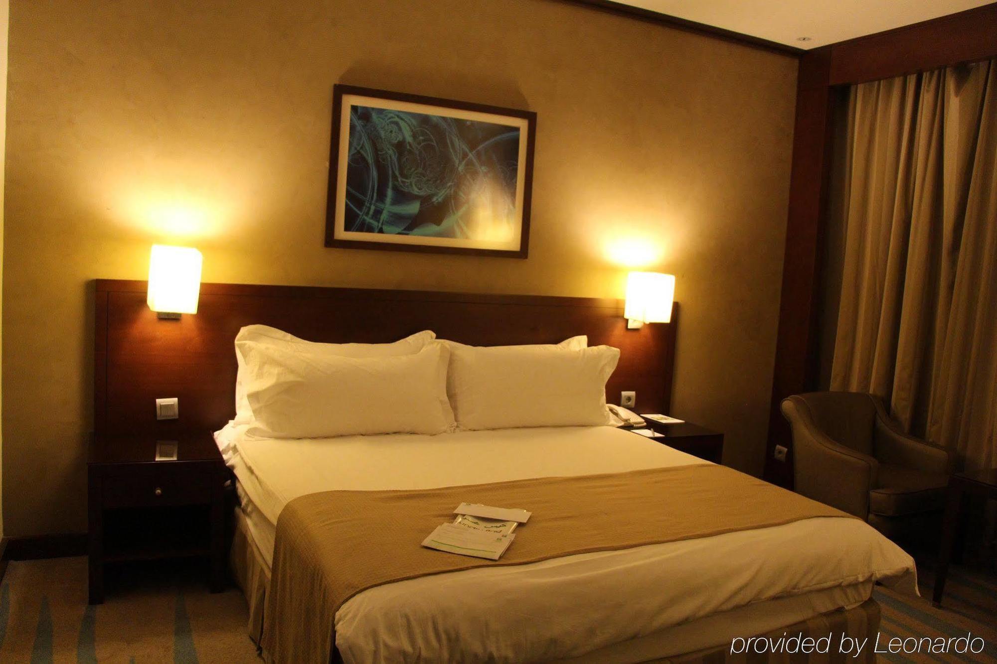 Holiday Inn Riyadh Izdihar By Ihg Exterior photo