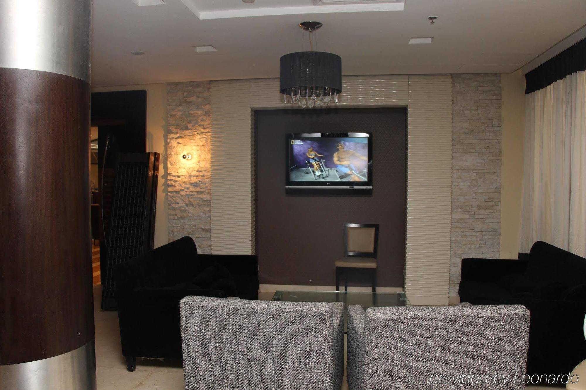 Holiday Inn Riyadh Izdihar By Ihg Exterior photo