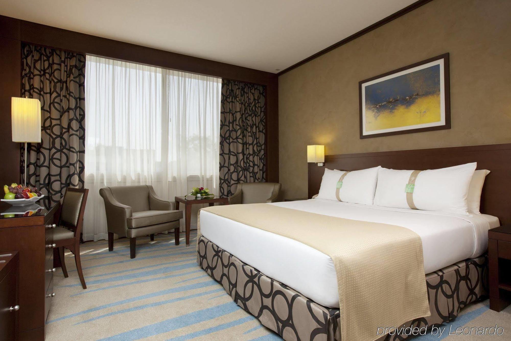 Holiday Inn Riyadh Izdihar By Ihg Exterior photo