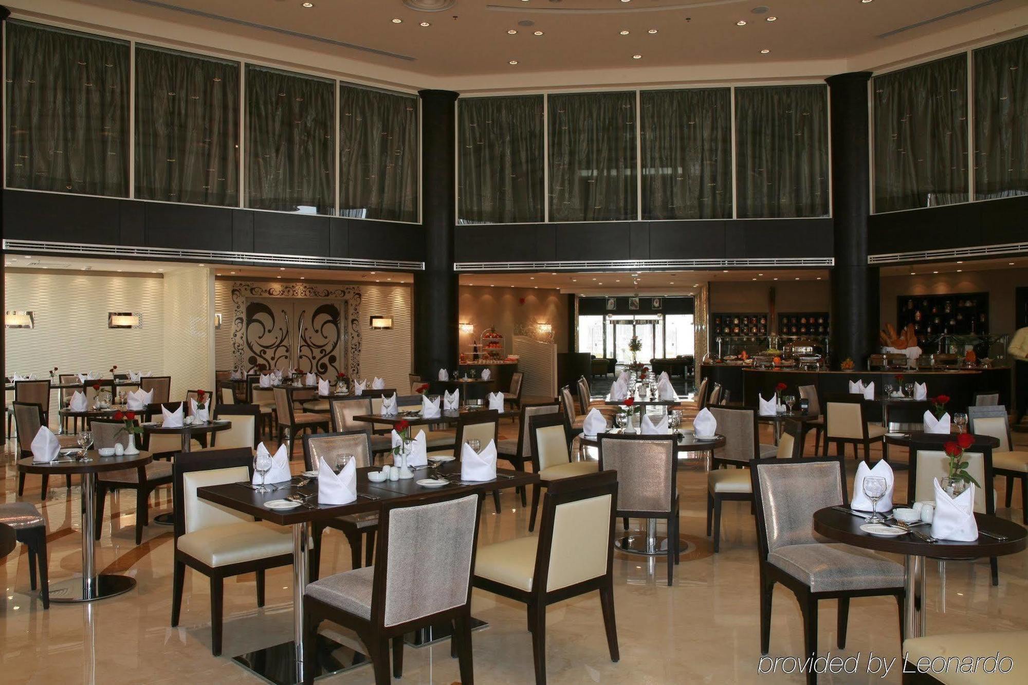 Holiday Inn Riyadh Izdihar By Ihg Exterior photo